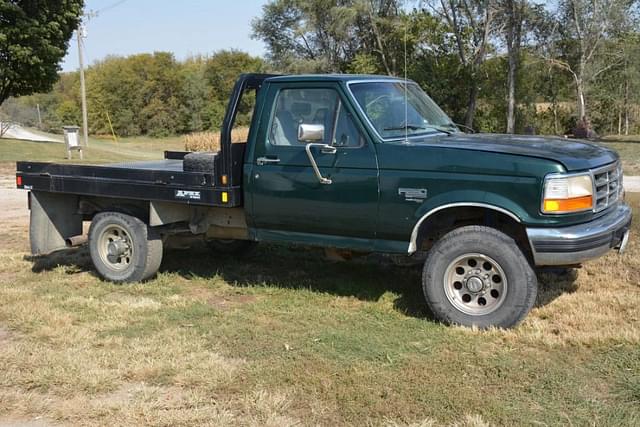 Image of Ford F-250 equipment image 1