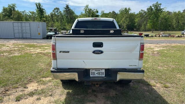 Image of Ford F-150 equipment image 1