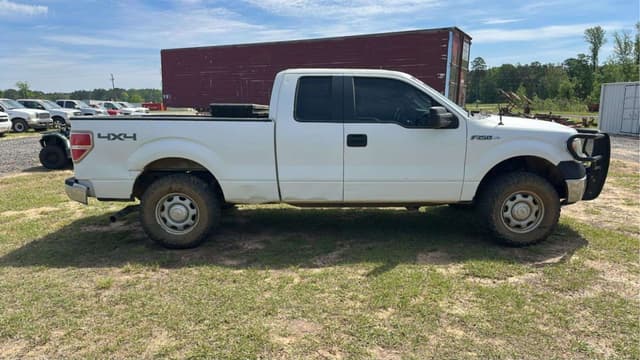 Image of Ford F-150 equipment image 3