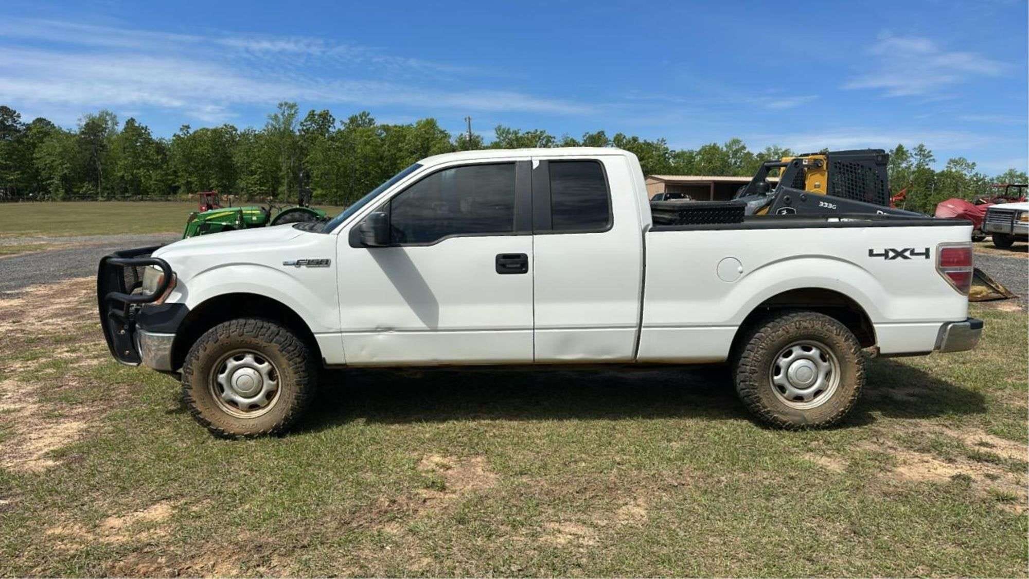 2013 Ford F-150 Equipment Image0