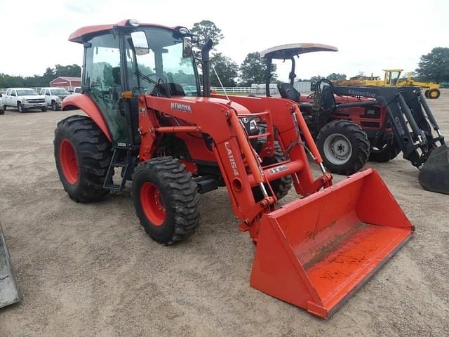 Image of Kubota M7060 equipment image 1