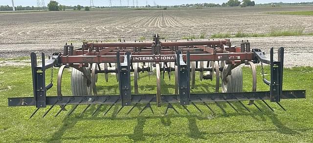 Image of International Harvester 6000 equipment image 1