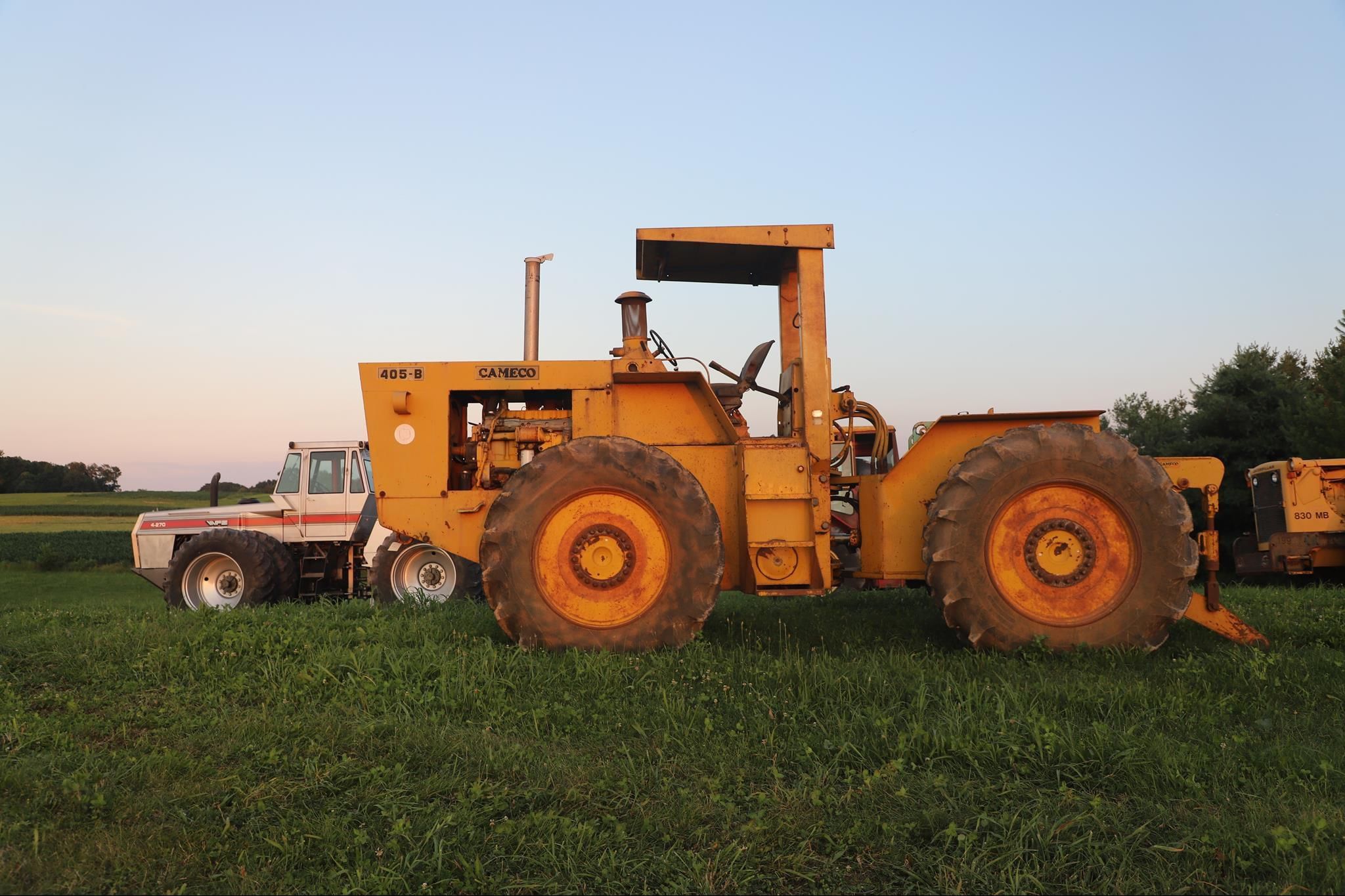 1976 Cameco 405-B Equipment Image0