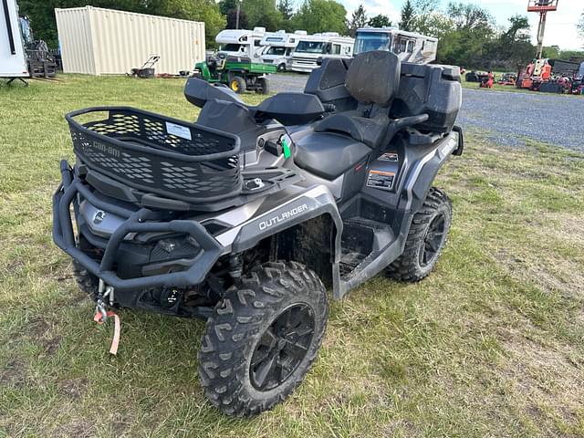 Image of Can-Am 850 equipment image 1