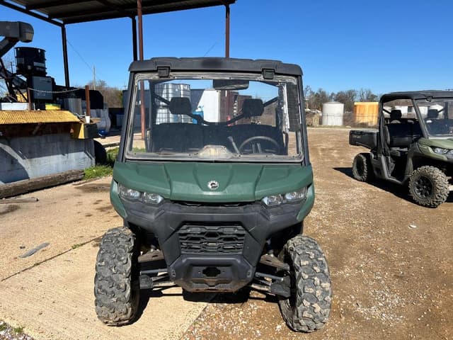 Image of Can-Am Defender equipment image 1