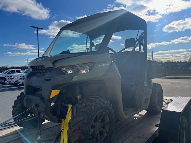 Image of Can-Am Defender DPS HD9 equipment image 4