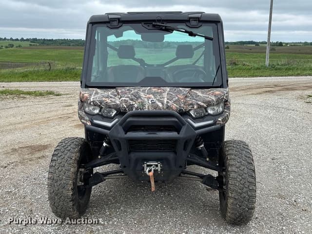 Image of Can-Am Defender HD10 equipment image 1