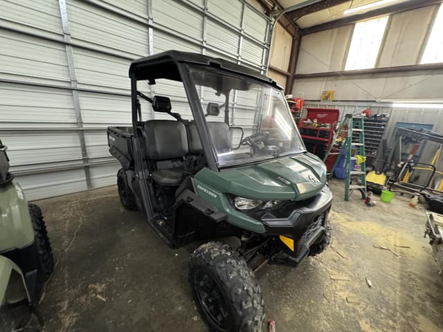 Image of Can-Am Defender HD9 equipment image 2