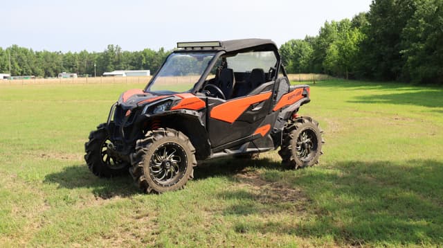 Image of Can-Am Maverick 1000 equipment image 2