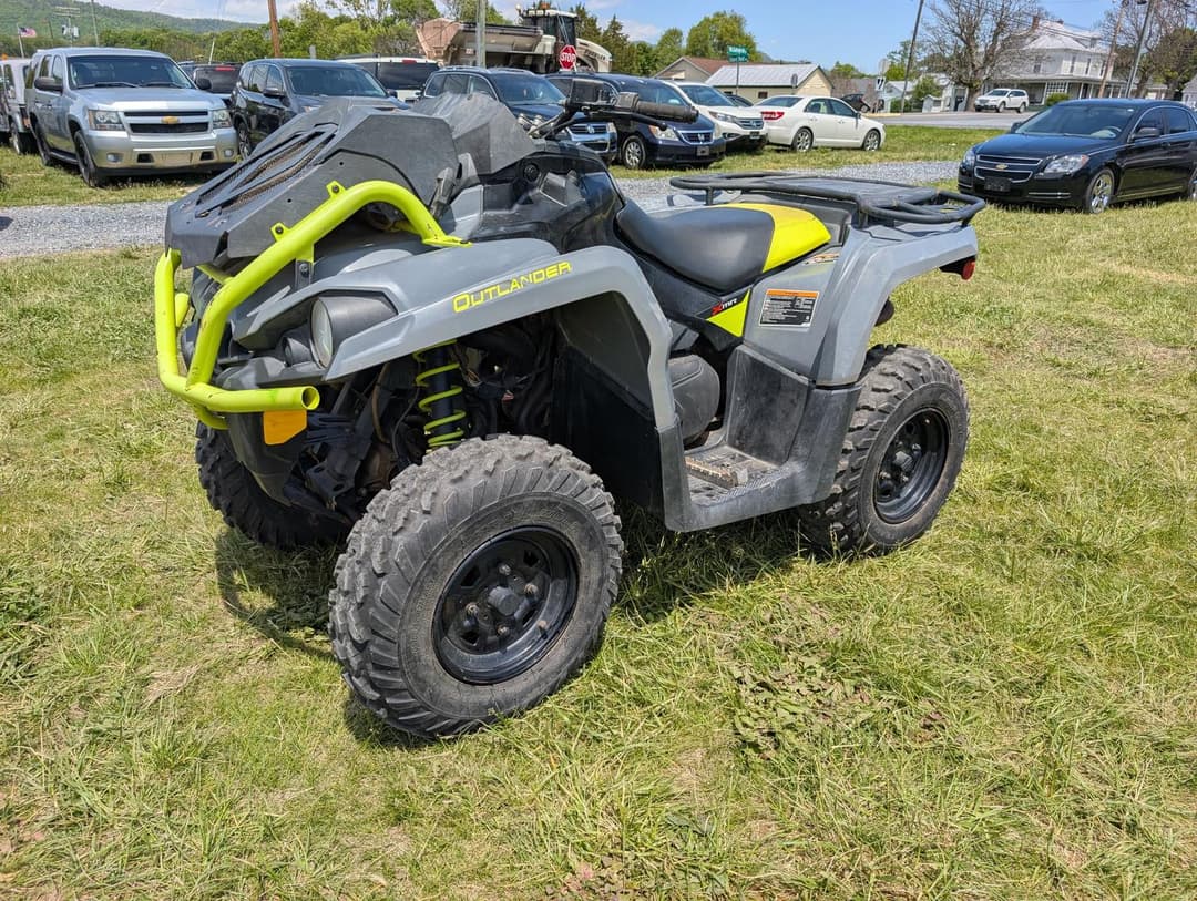 Image of Can-Am Outlander Primary image