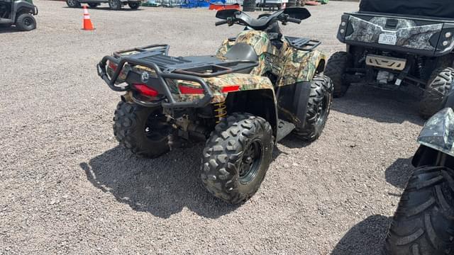 Image of Can-Am Outlander 800 equipment image 4