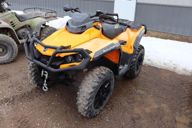 Image of Can-Am Outlander 850 equipment image 2