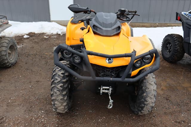 Image of Can-Am Outlander 850 equipment image 1