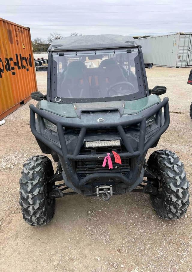 Image of Can-Am Commander 1000R equipment image 1