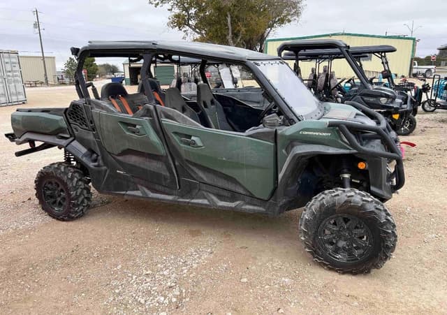 Image of Can-Am Commander 1000R equipment image 2