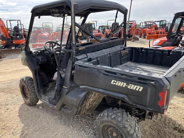 Image of Can-Am Defender HD5 equipment image 3