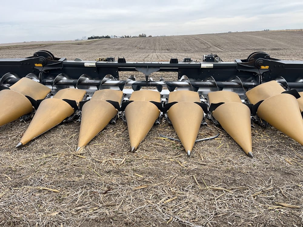 2016 Capello Quasar R12 Equipment Image0