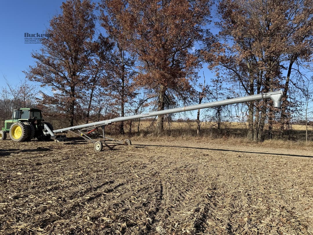 Image of Cardinal 8x56 Primary image