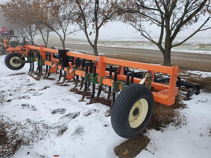 Undetermined Carrot Bed Conditioner Equipment Image0
