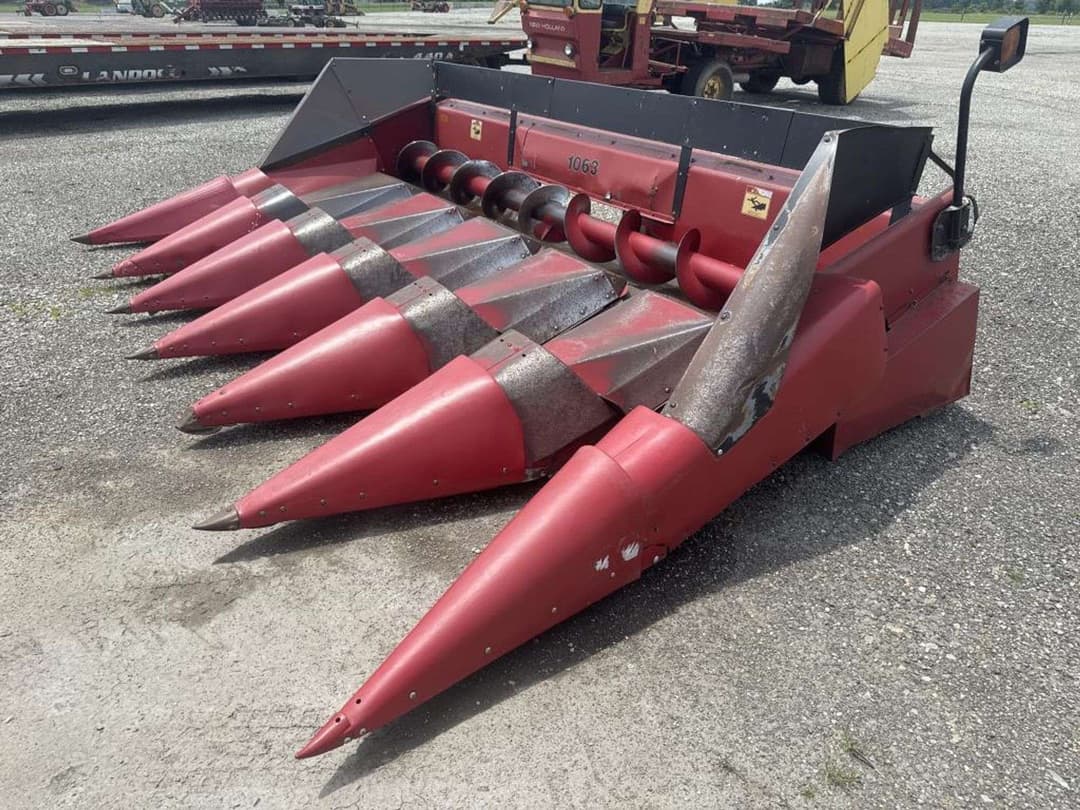 Image of Case IH 1063 Primary image