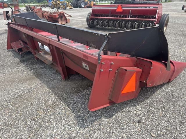Image of Case IH 1063 equipment image 2