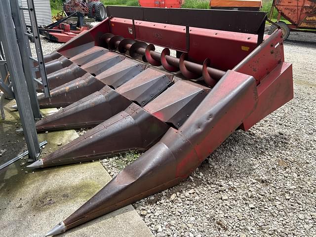 Image of Case IH 1063 equipment image 4