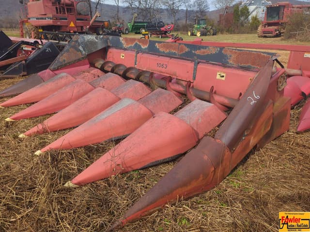 Image of Case IH 1063 equipment image 1