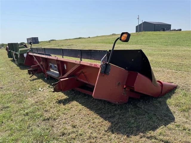 Image of Case IH 1083 equipment image 3