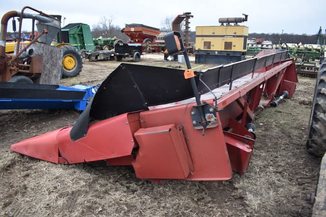 Image of Case IH 1083 equipment image 2