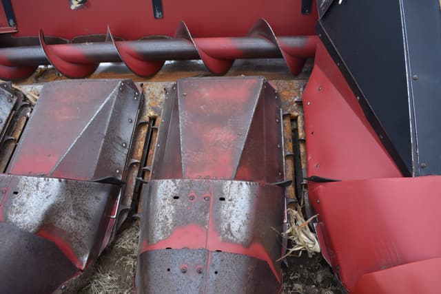 Image of Case IH 1083 equipment image 3