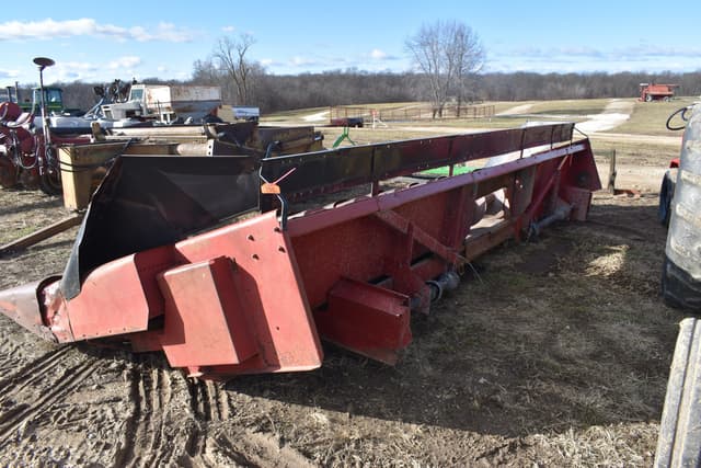 Image of Case IH 1083 equipment image 2