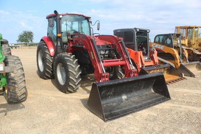 Image of Case IH Farmall 110C equipment image 3