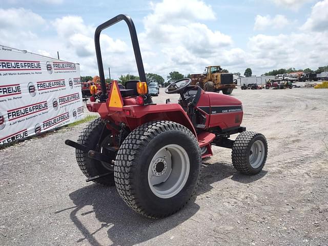 Image of Case IH 1140 equipment image 4