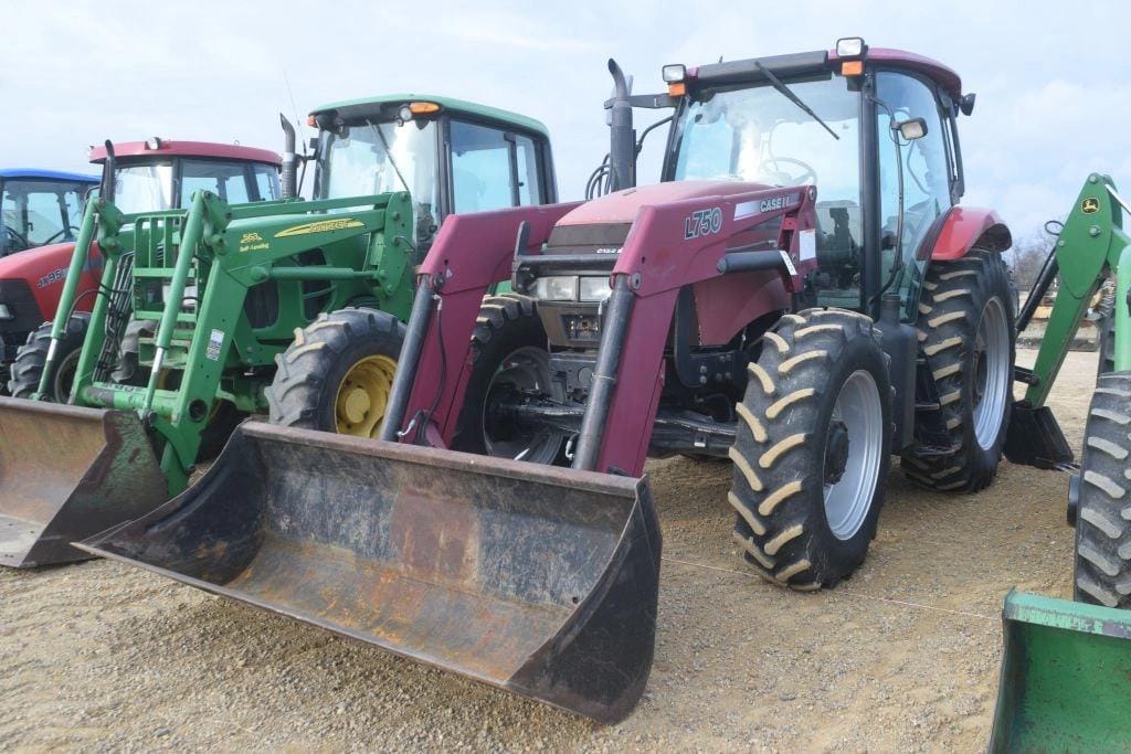 Case IH Maxxum 115 Equipment Image0