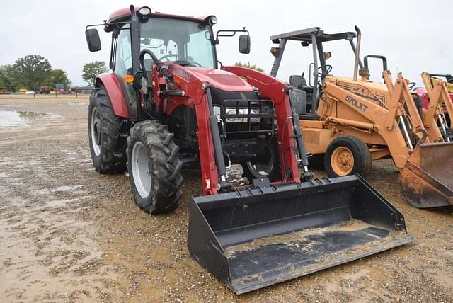 Image of Case IH Farmall 115A equipment image 3