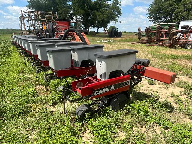 Image of Case IH 1200 equipment image 3