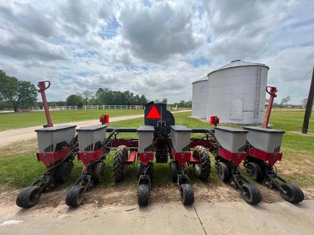 Image of Case IH 1200 equipment image 1