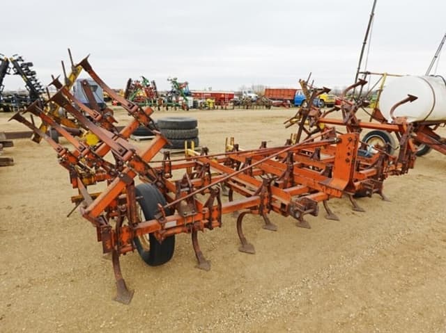Image of Case IH 1200 equipment image 1