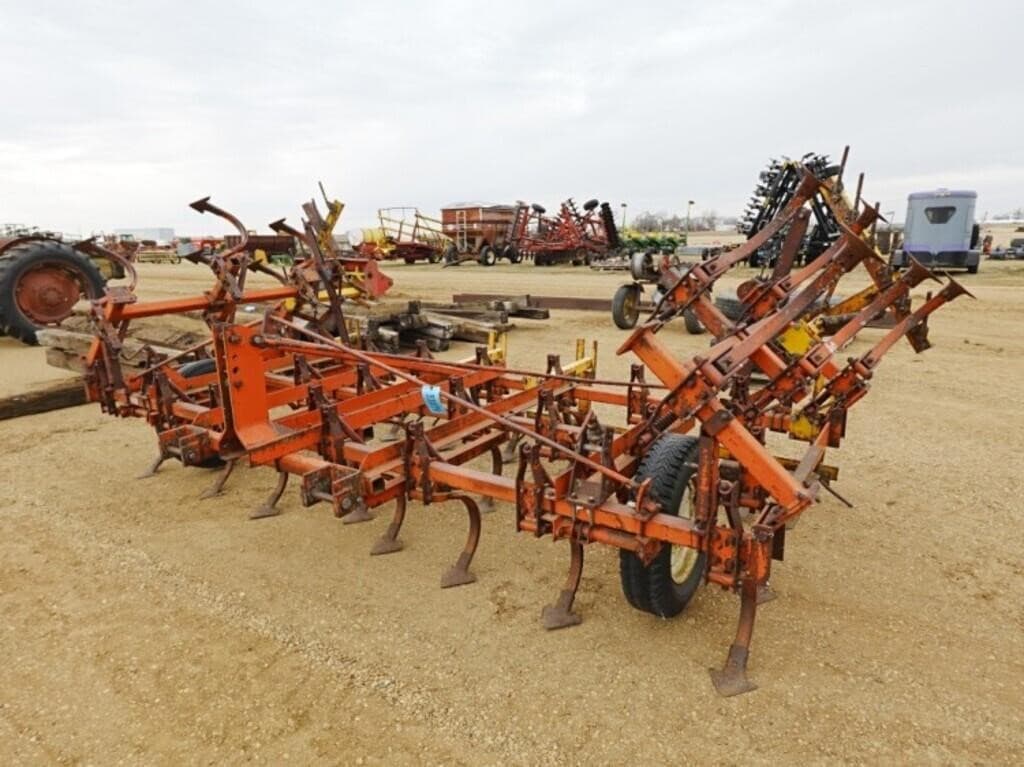 Image of Case IH 1200 Primary image