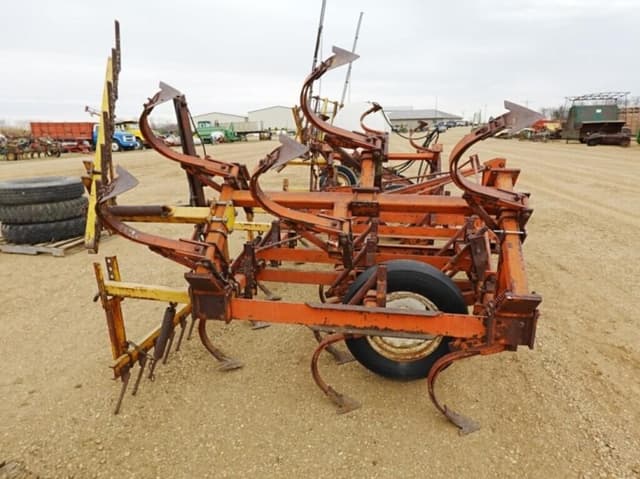 Image of Case IH 1200 equipment image 2