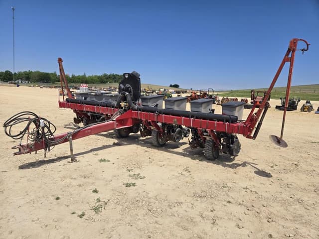 Image of Case IH 1200 equipment image 2