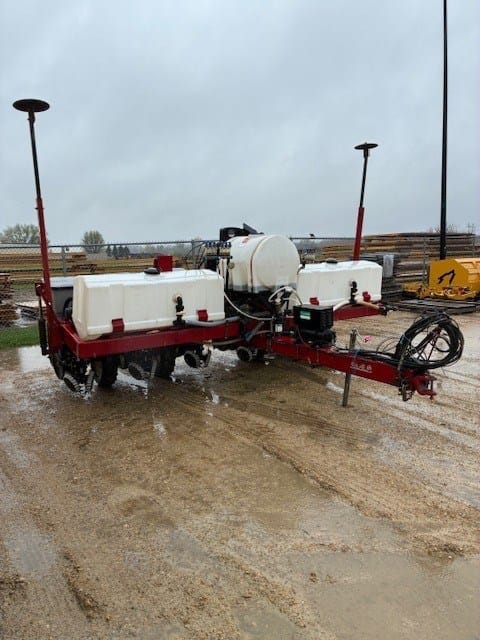 2003 Case IH 1200 Equipment Image0