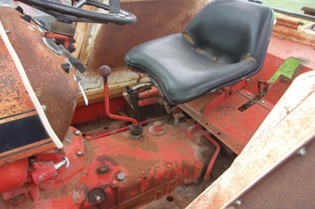 Image of Case 1210 equipment image 4