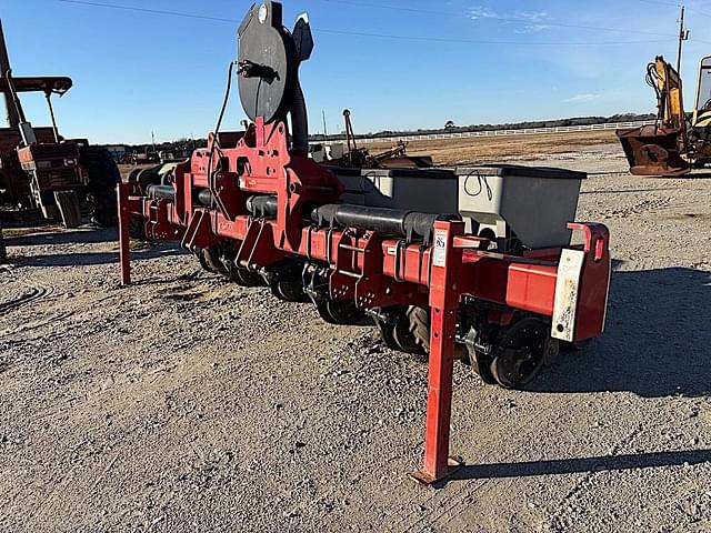 Image of Case IH 1230 equipment image 3