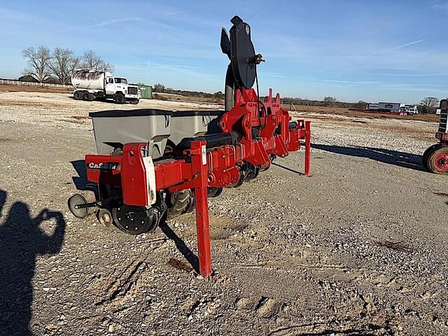 Image of Case IH 1230 equipment image 1