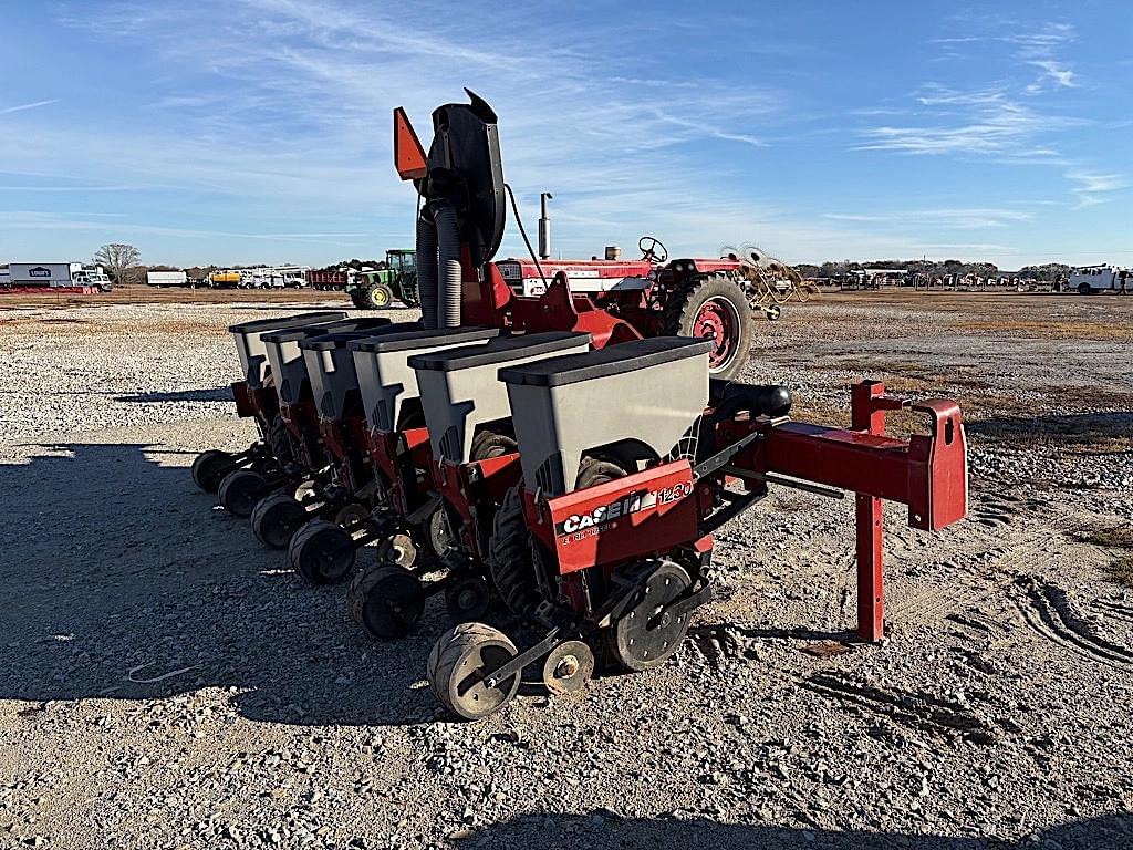 Image of Case IH 1230 Primary image