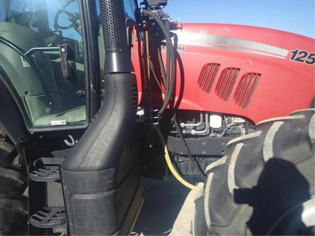 Image of Case IH Maxxum 125 equipment image 1