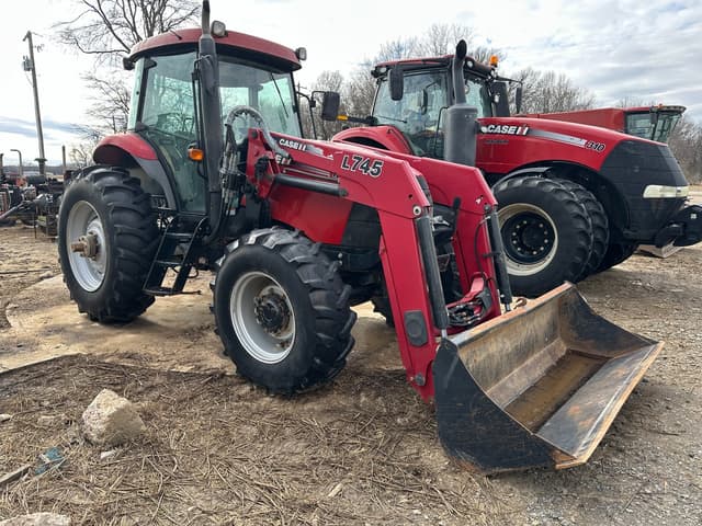 Image of Case IH Farmall 125A equipment image 1