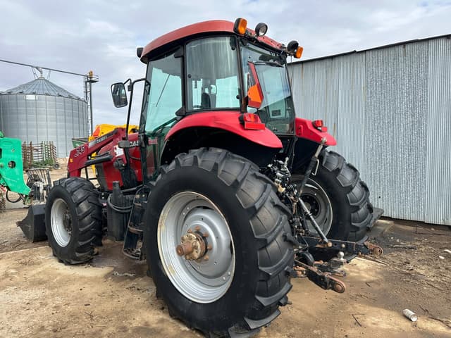 Image of Case IH Farmall 125A equipment image 3