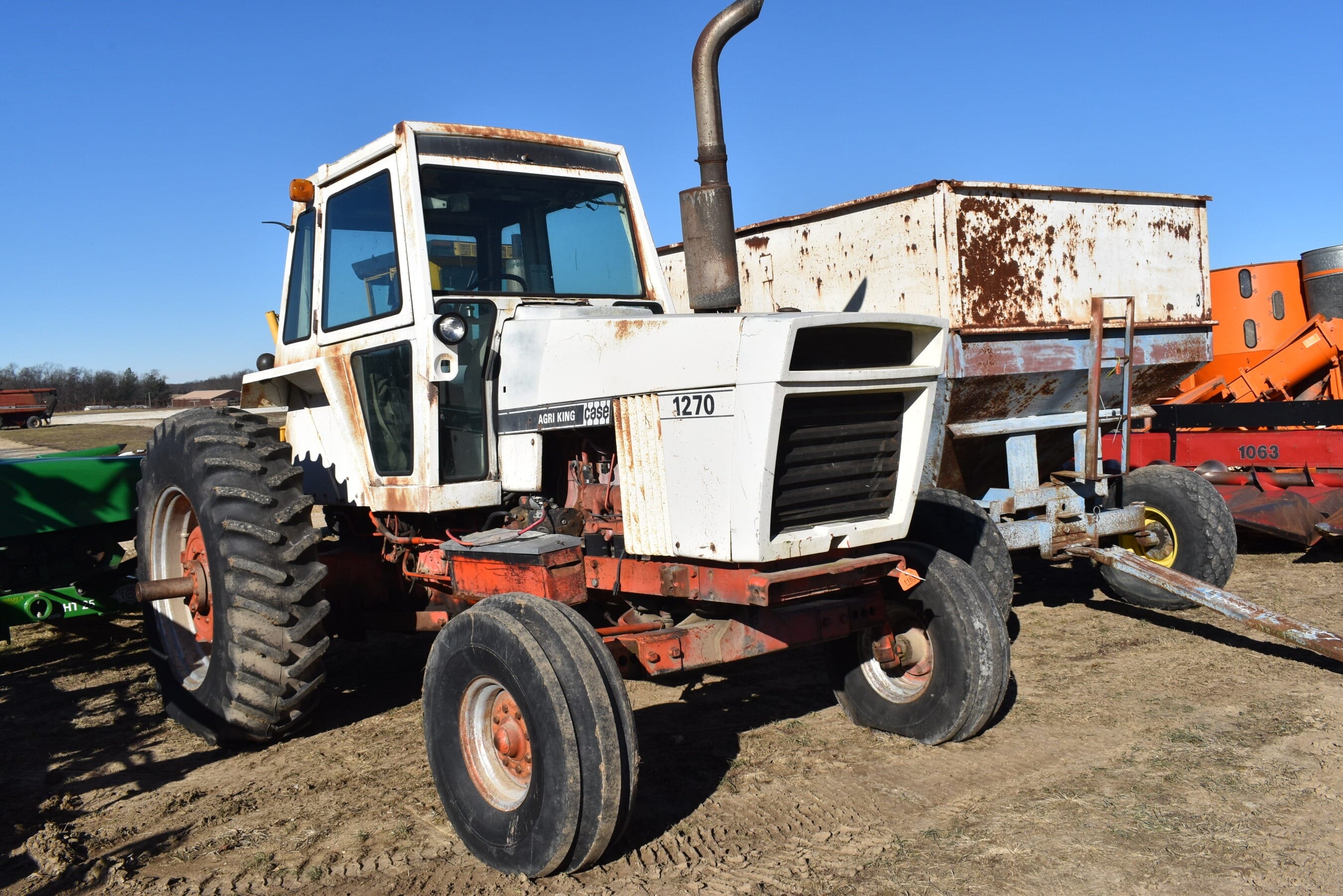 Case 1270 Equipment Image0